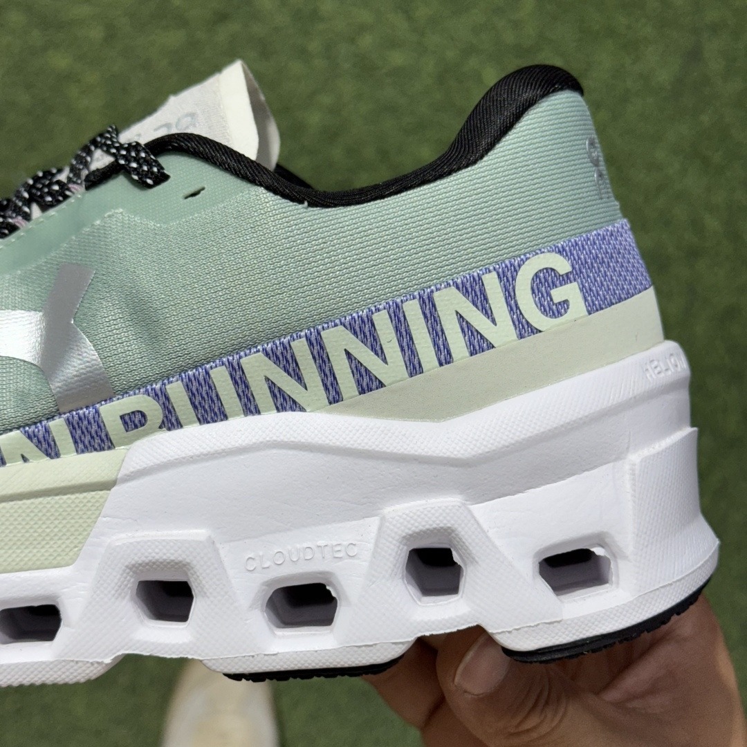 On Cloudmonster 2: Comfortable and versatile, non-slip and abrasion-resistant, low-cut running shoes. - Image 4