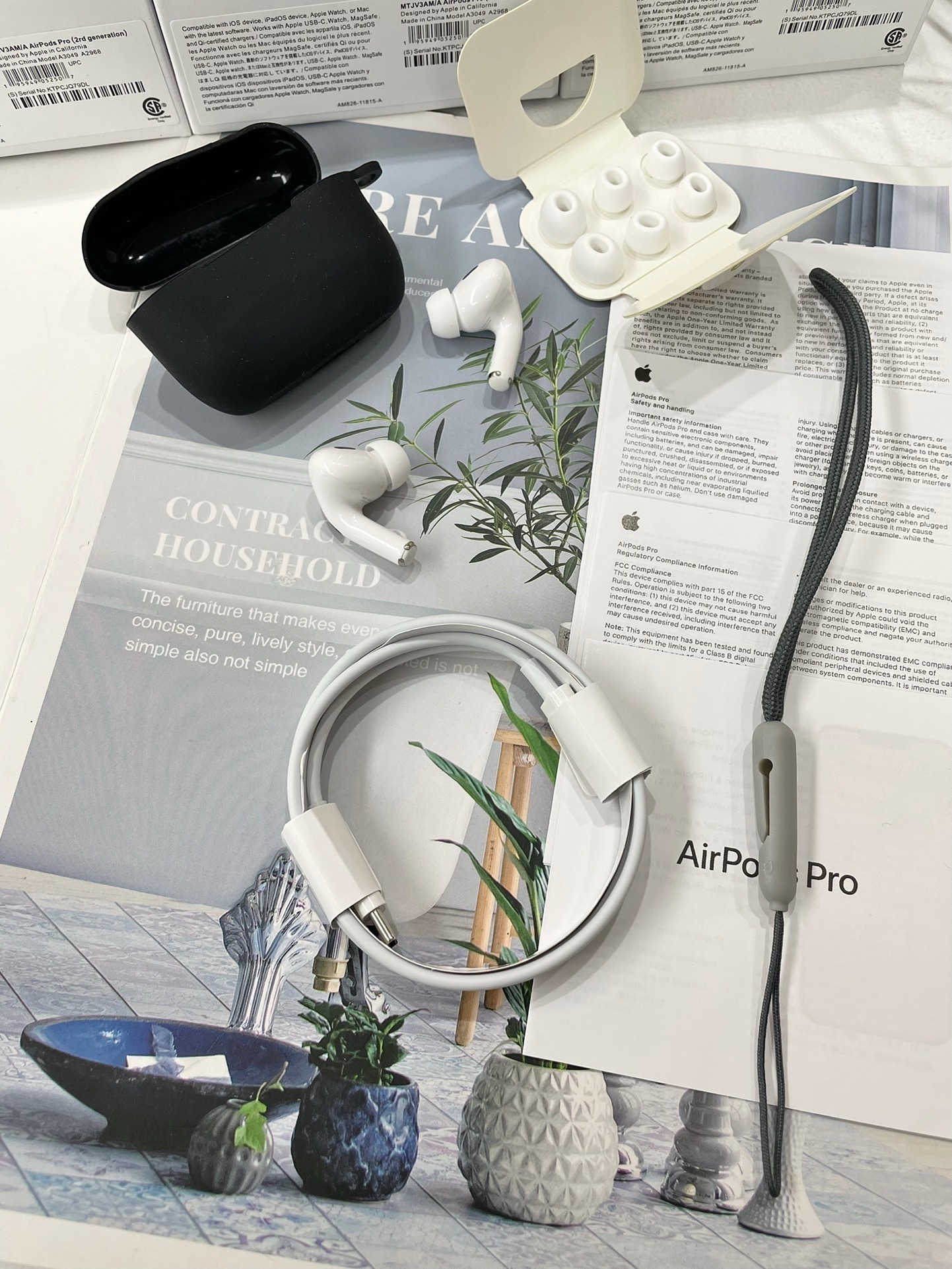 Apple AirPods Pro (USB-C) - Image 13