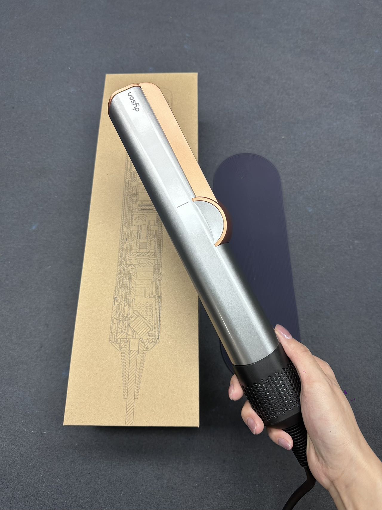 HT01 Airstrait Straightener - Image 11