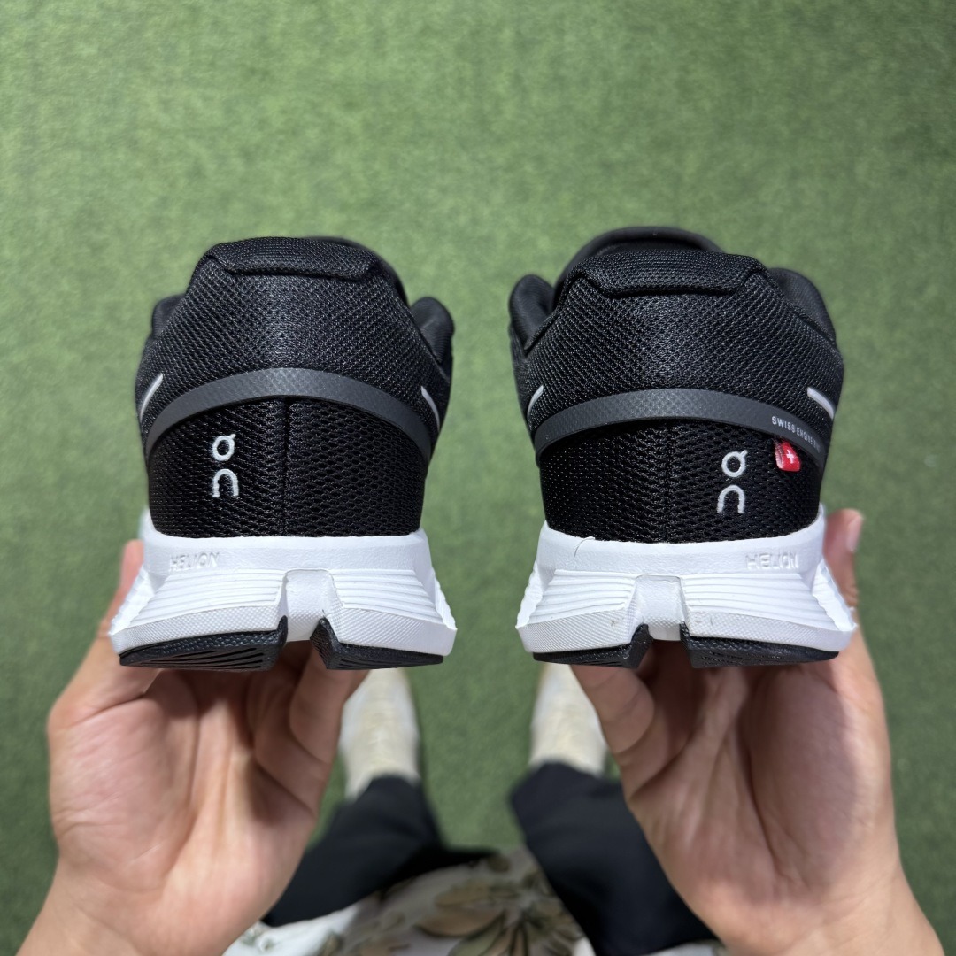 On Cloud 5 comfortable all-match shock-absorbing non-slip wear-resistant breathable low-top carbon plate running shoes - Image 3