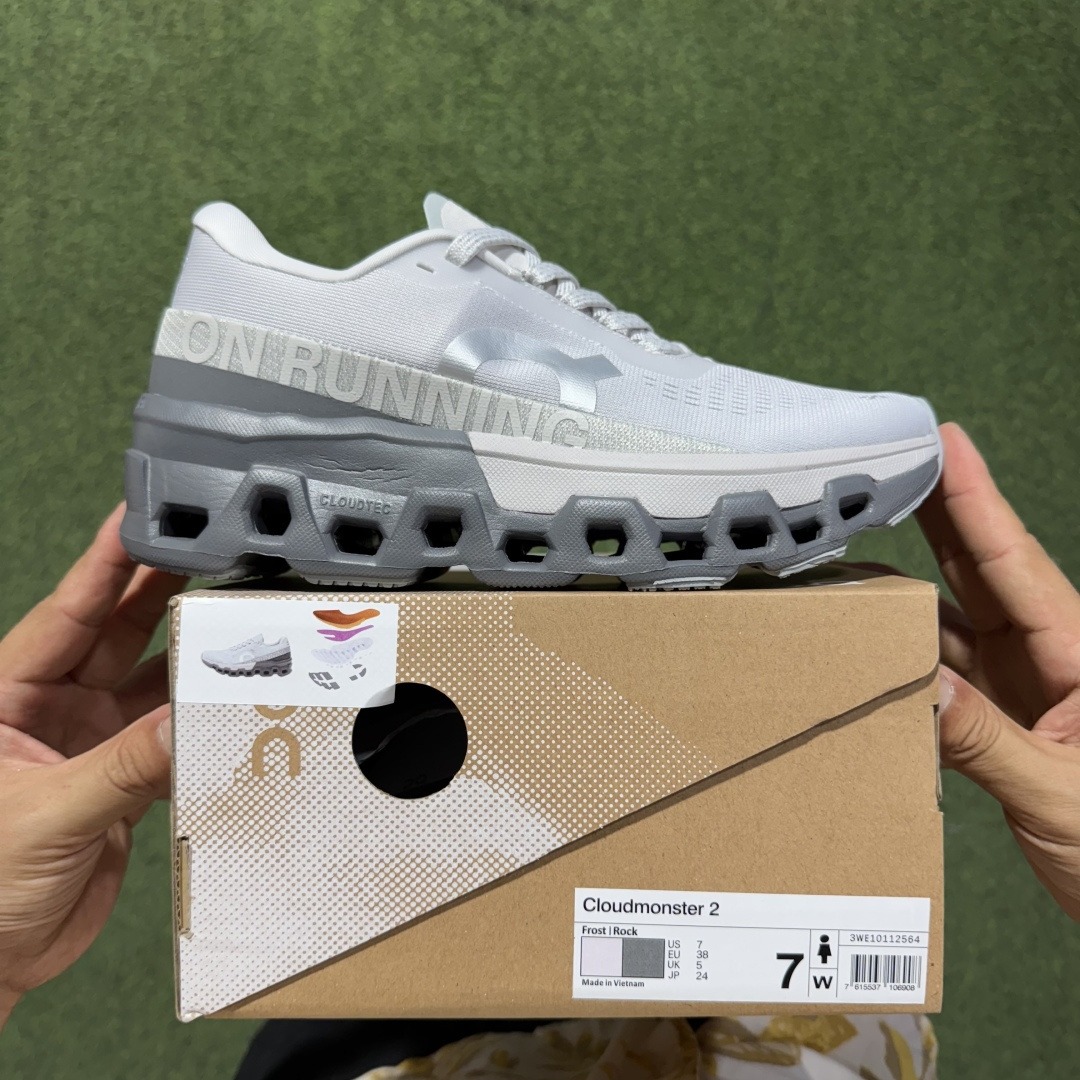 On Cloudmonster 2: Comfortable and versatile, non-slip and abrasion-resistant, low-cut running shoes. - Image 6