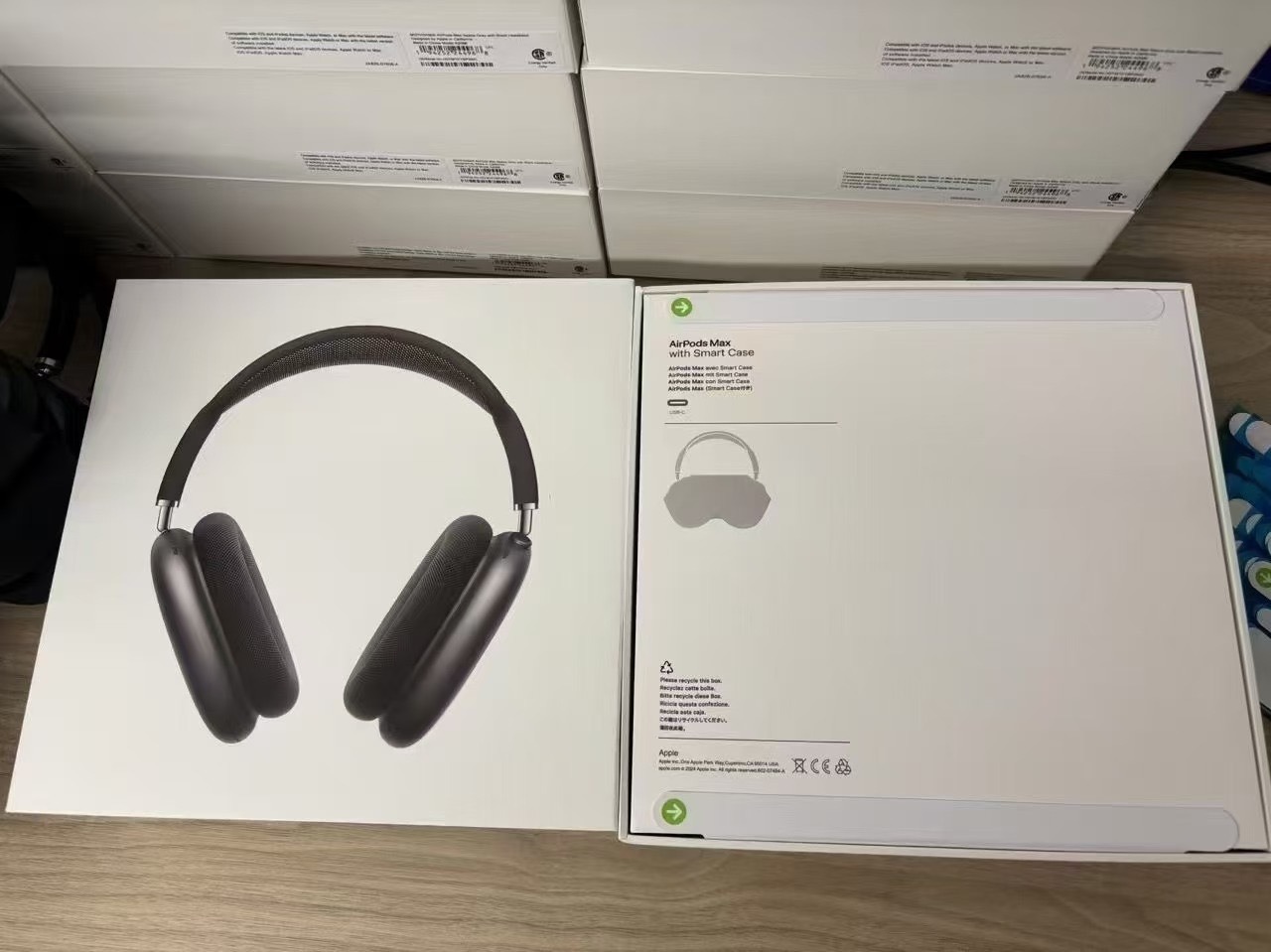 Apple AirPods Max - Image 10