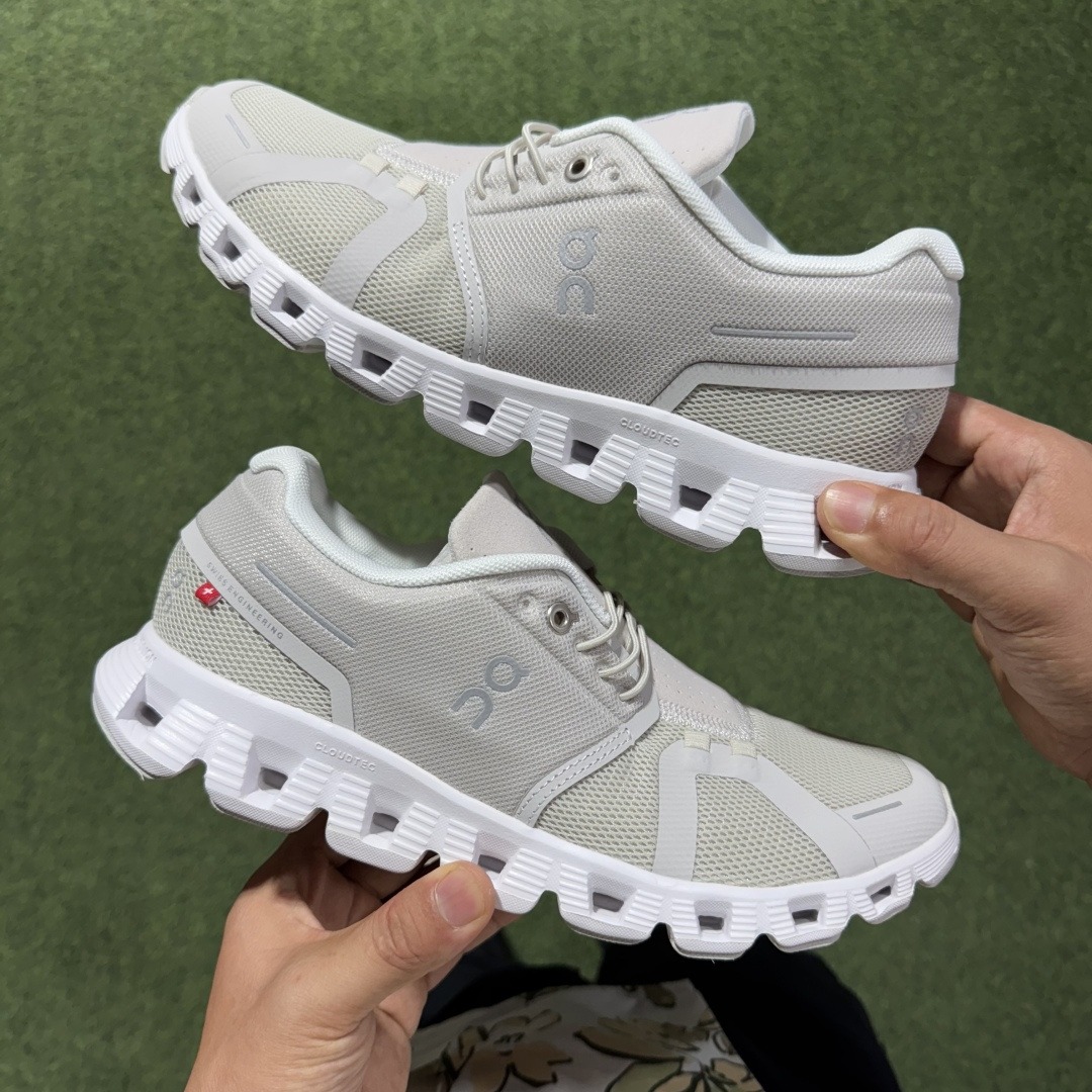 On Cloud 5 comfortable all-match shock-absorbing non-slip wear-resistant breathable low-top carbon plate running shoes