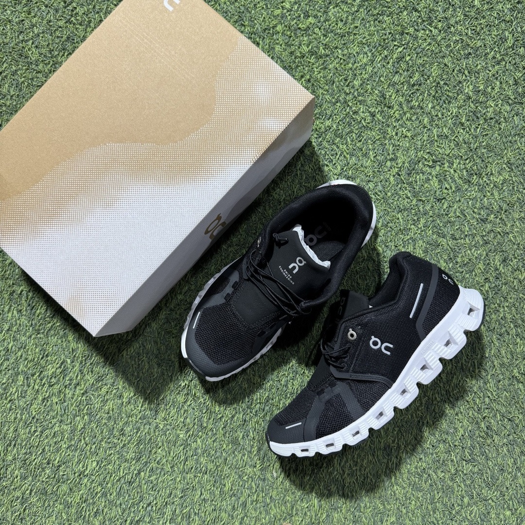 On Cloud 5 comfortable all-match shock-absorbing non-slip wear-resistant breathable low-top carbon plate running shoes - Image 9