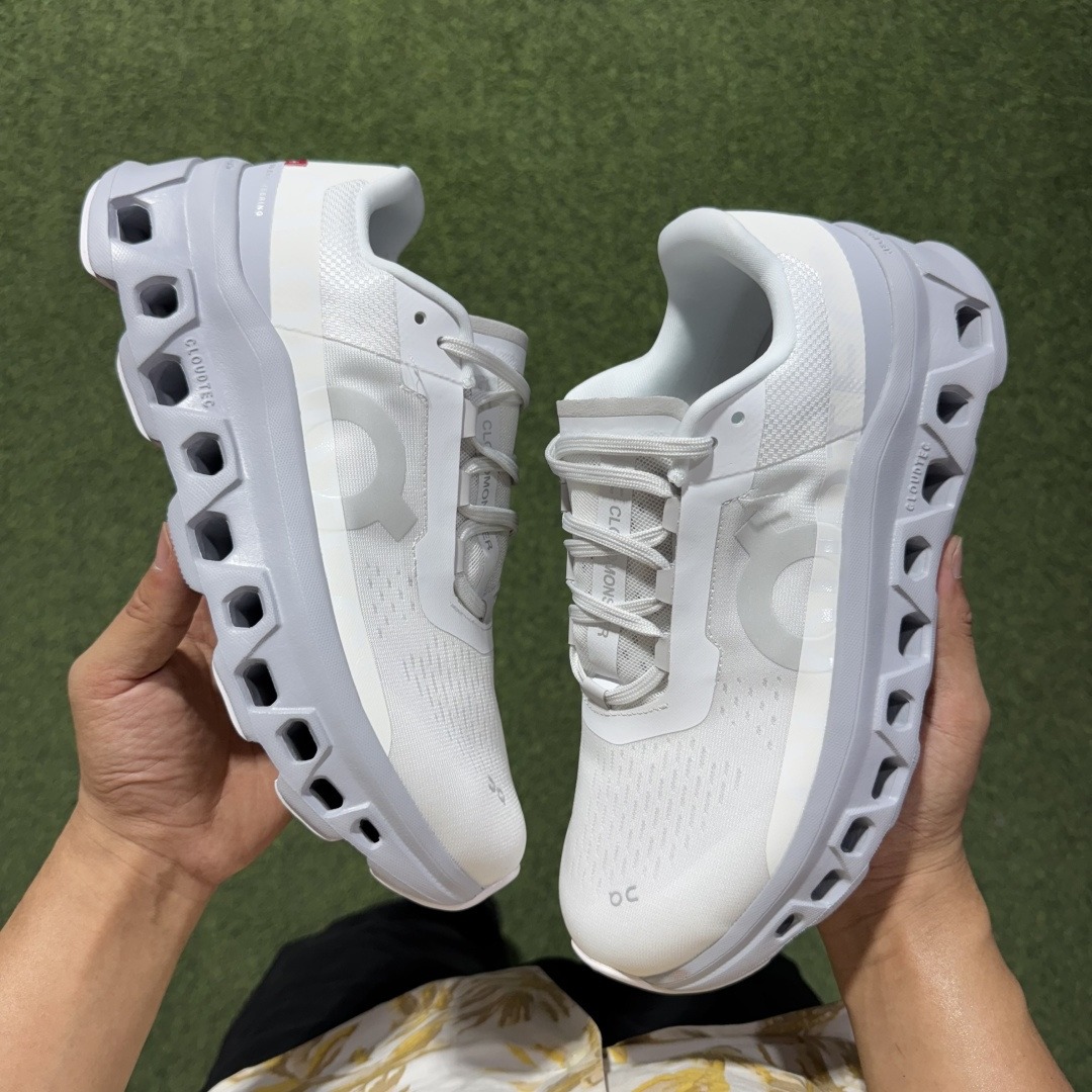 On Cloudmonster sports comfortable fashion trendy technology style fabric low top carbon plate long running running shoes - Image 3