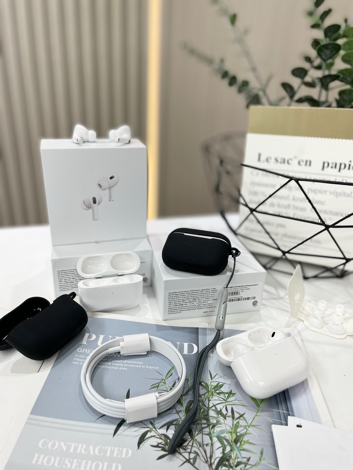 Apple AirPods Pro (USB-C) - Image 8