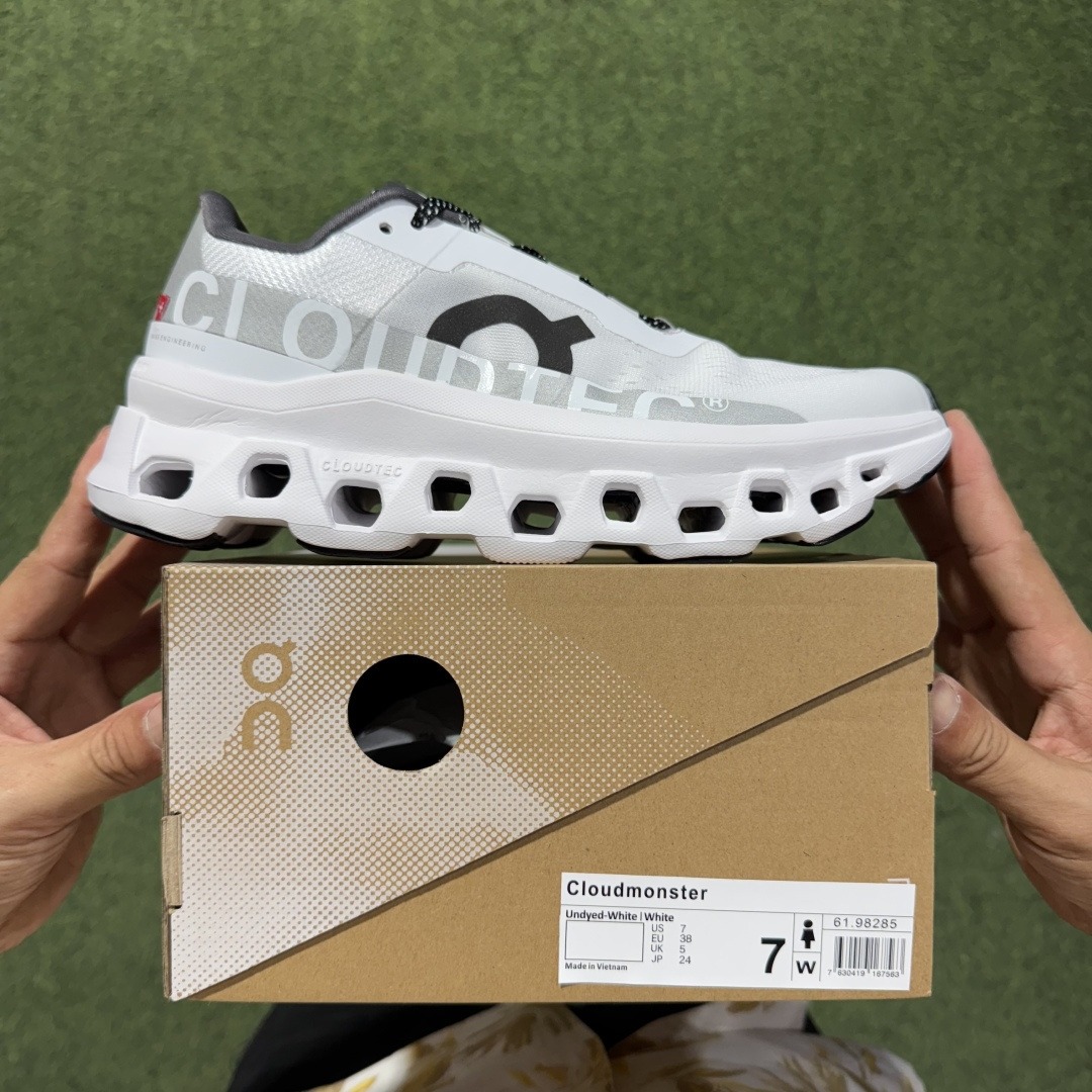 On Cloudmonster sports comfortable fashion trendy technology style fabric low top carbon plate long running running shoes - Image 6