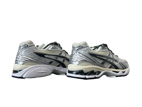 ASICS 1203A566-100 silver Black - Image 5