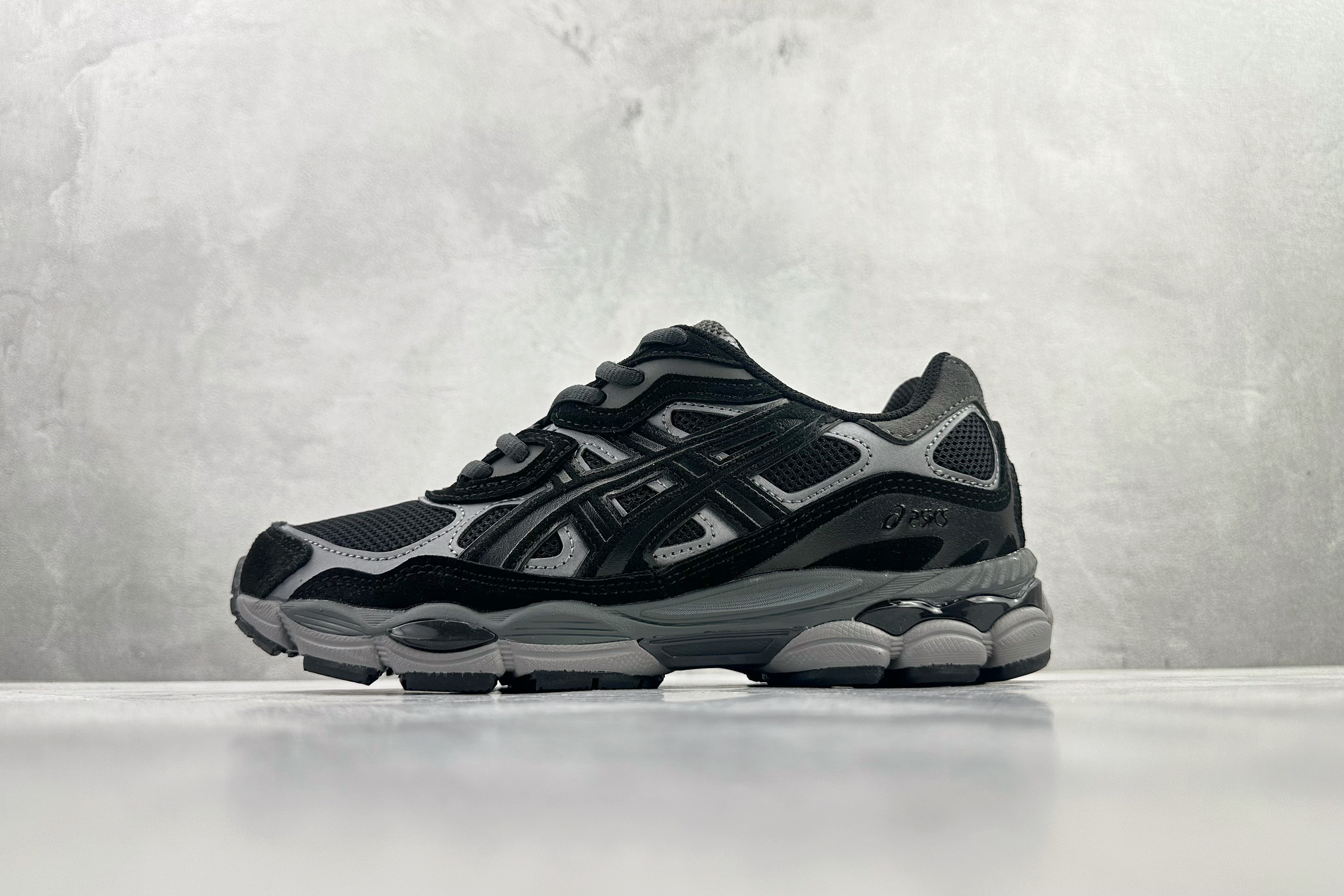 ASICS GEL-NYC black 1201A789-020