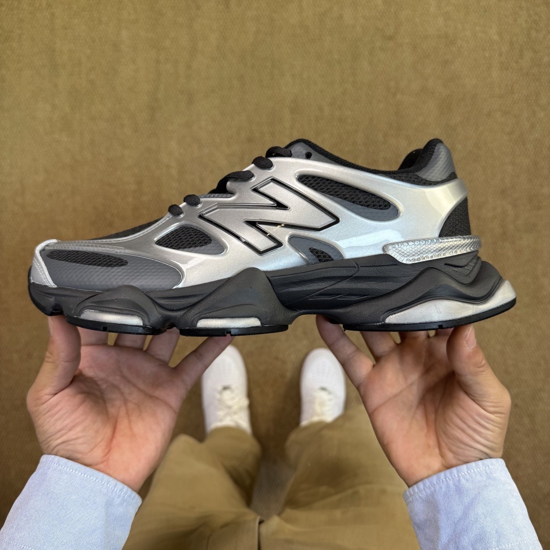 9060 TPU black silver U9060ISA