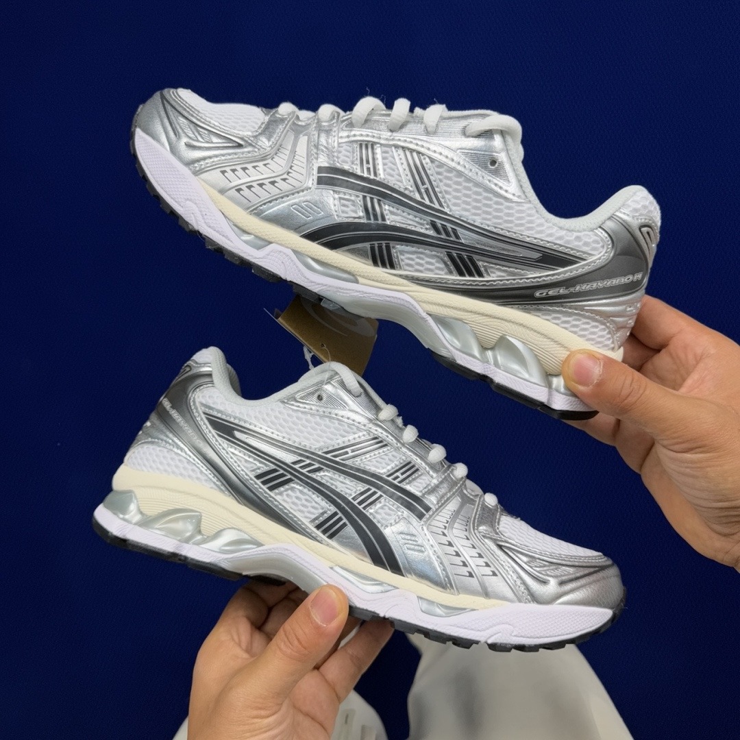 ASICS Gel-Kayano 14 1203A537-100 silver white