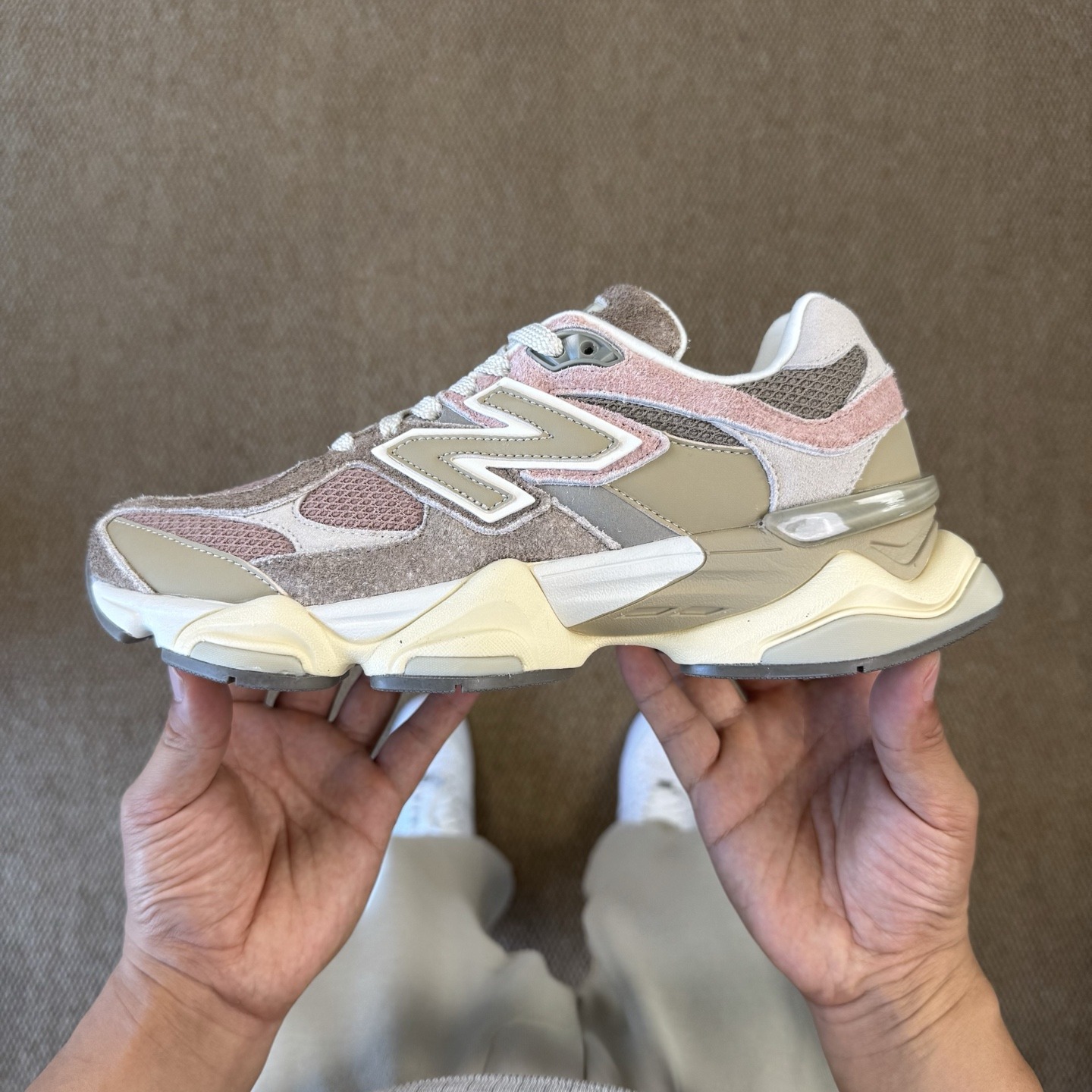 9060 light brown U9060NTB