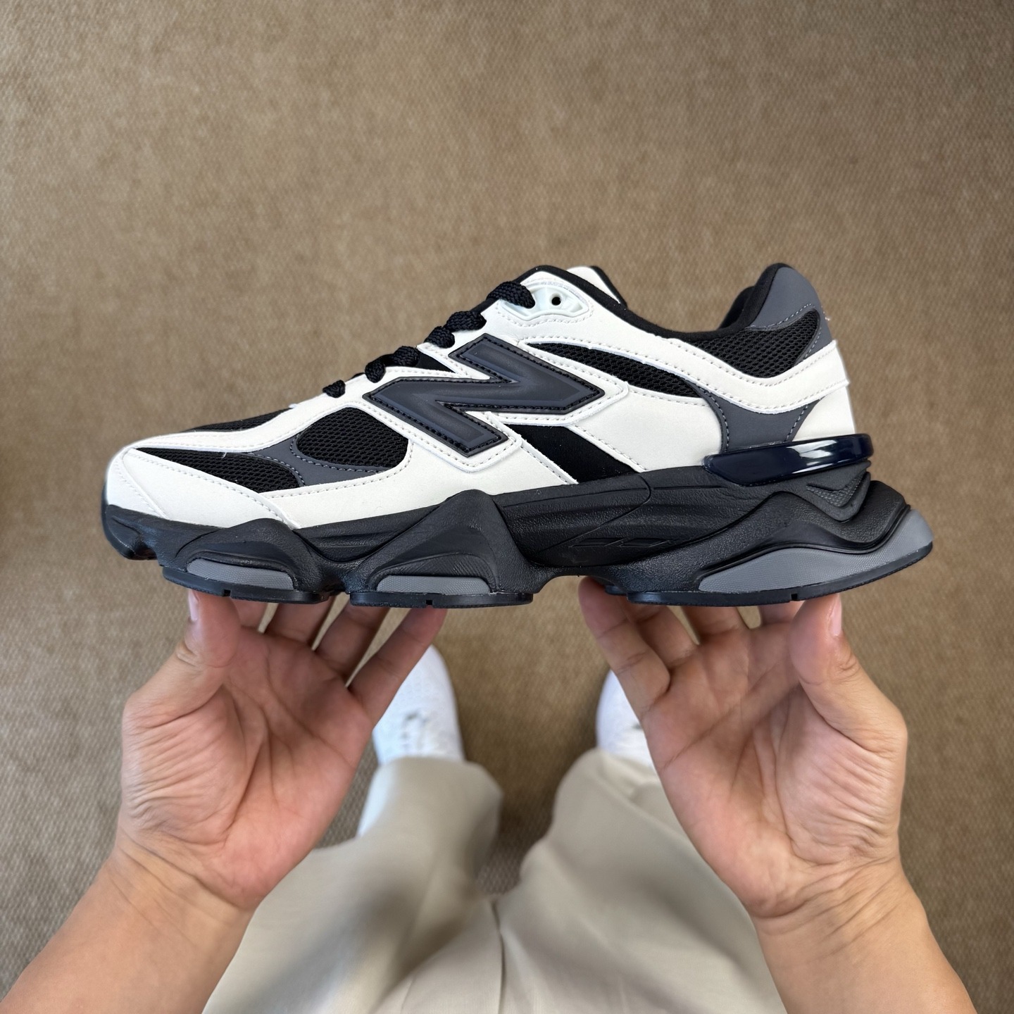 9060 black rice gray U9060ZBS
