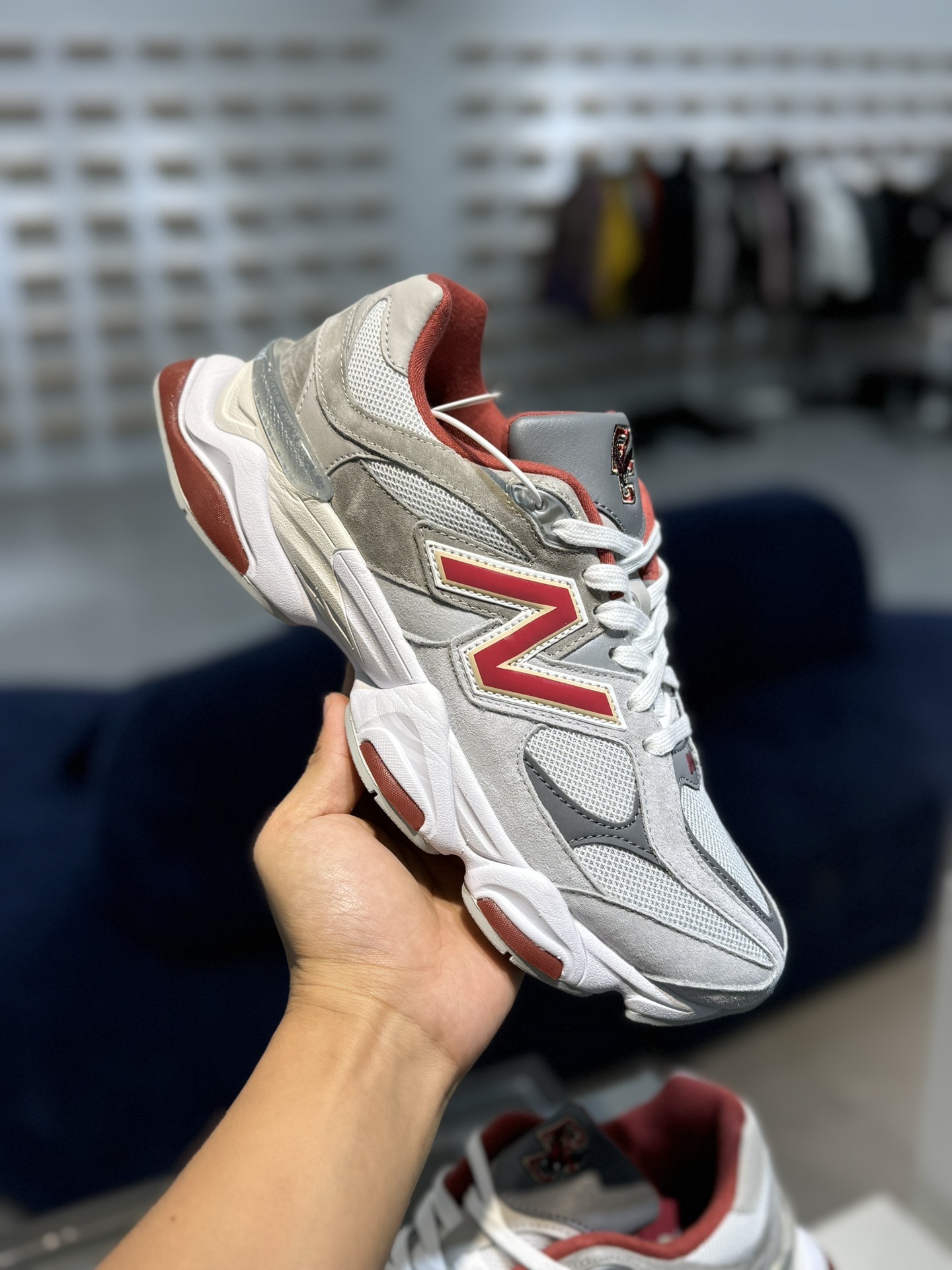 9060 gray red retro HL061300115