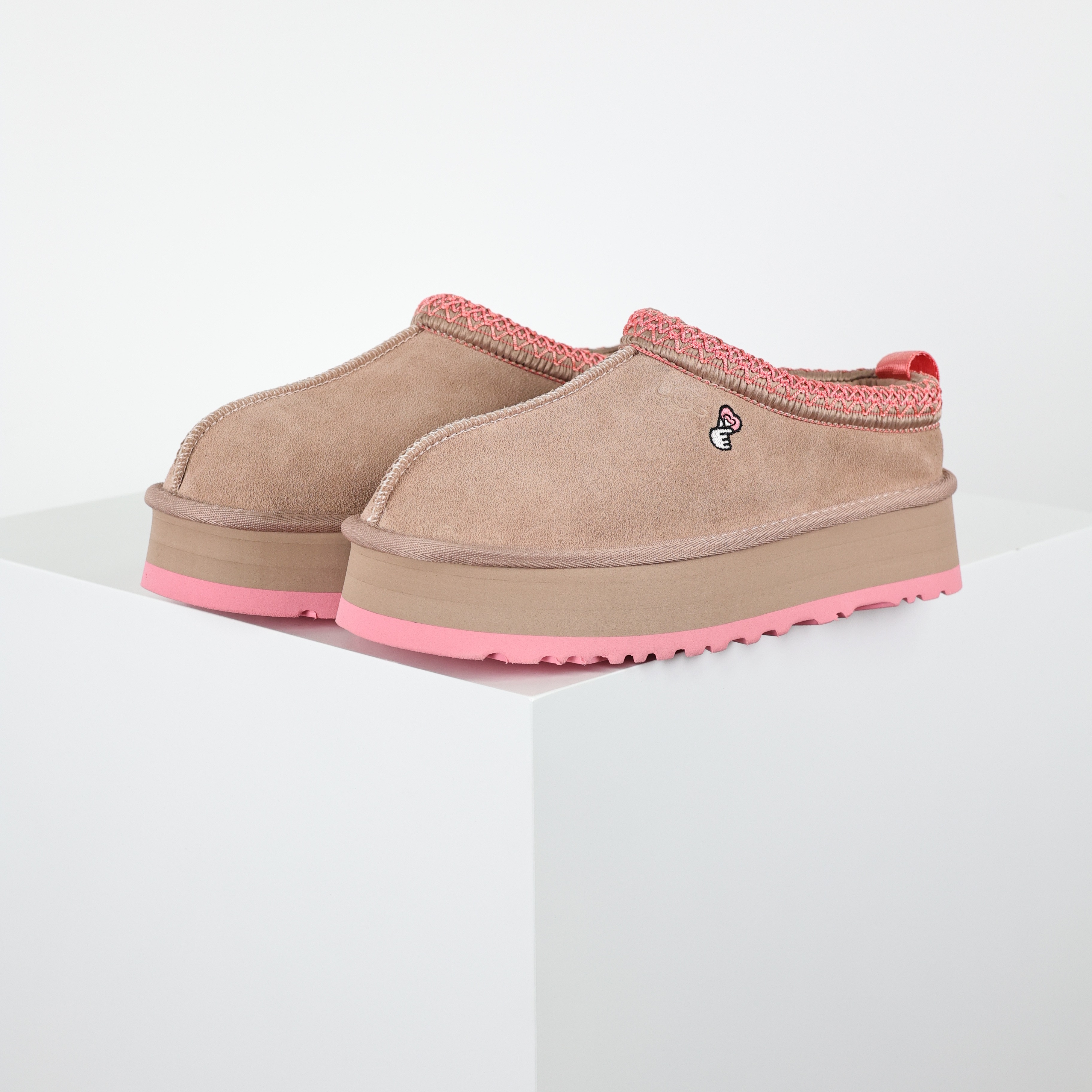 UGG Tazz Slipper bean pink love embroidered thick bottom half slippers | Custom cute 1172130-AYT