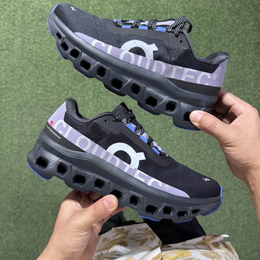 On Cloudmonster 61.98085 black and blue