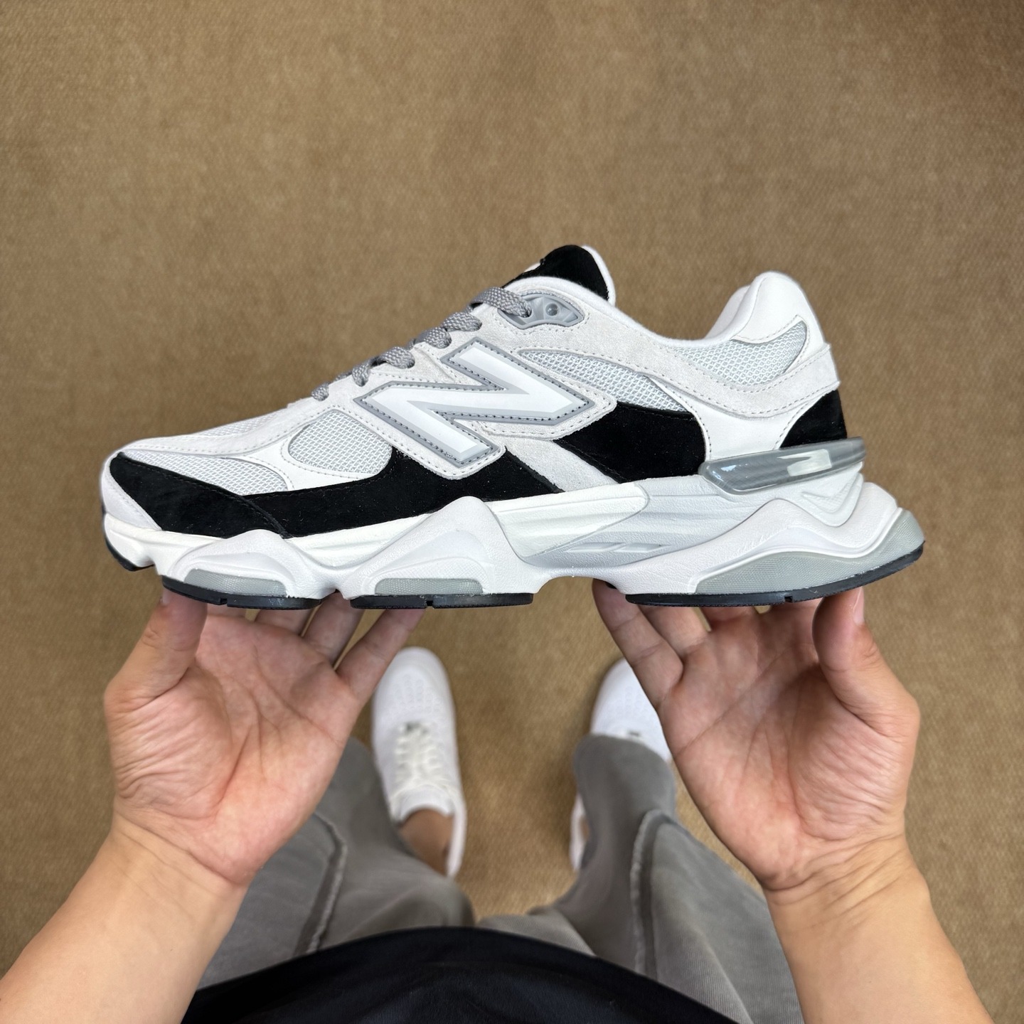 9060 black light gray U9060JBB