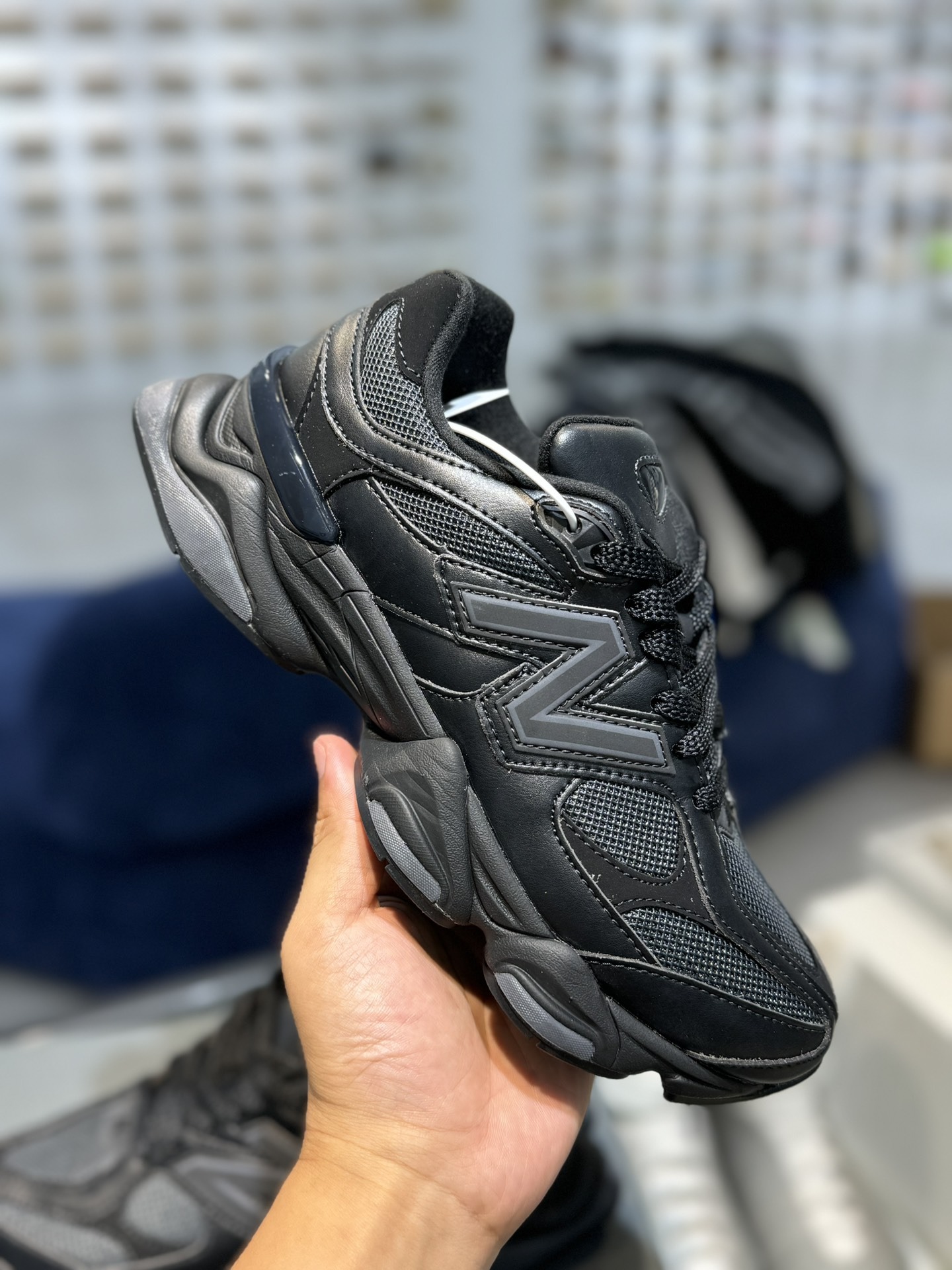 9060 pure black U9060NRI