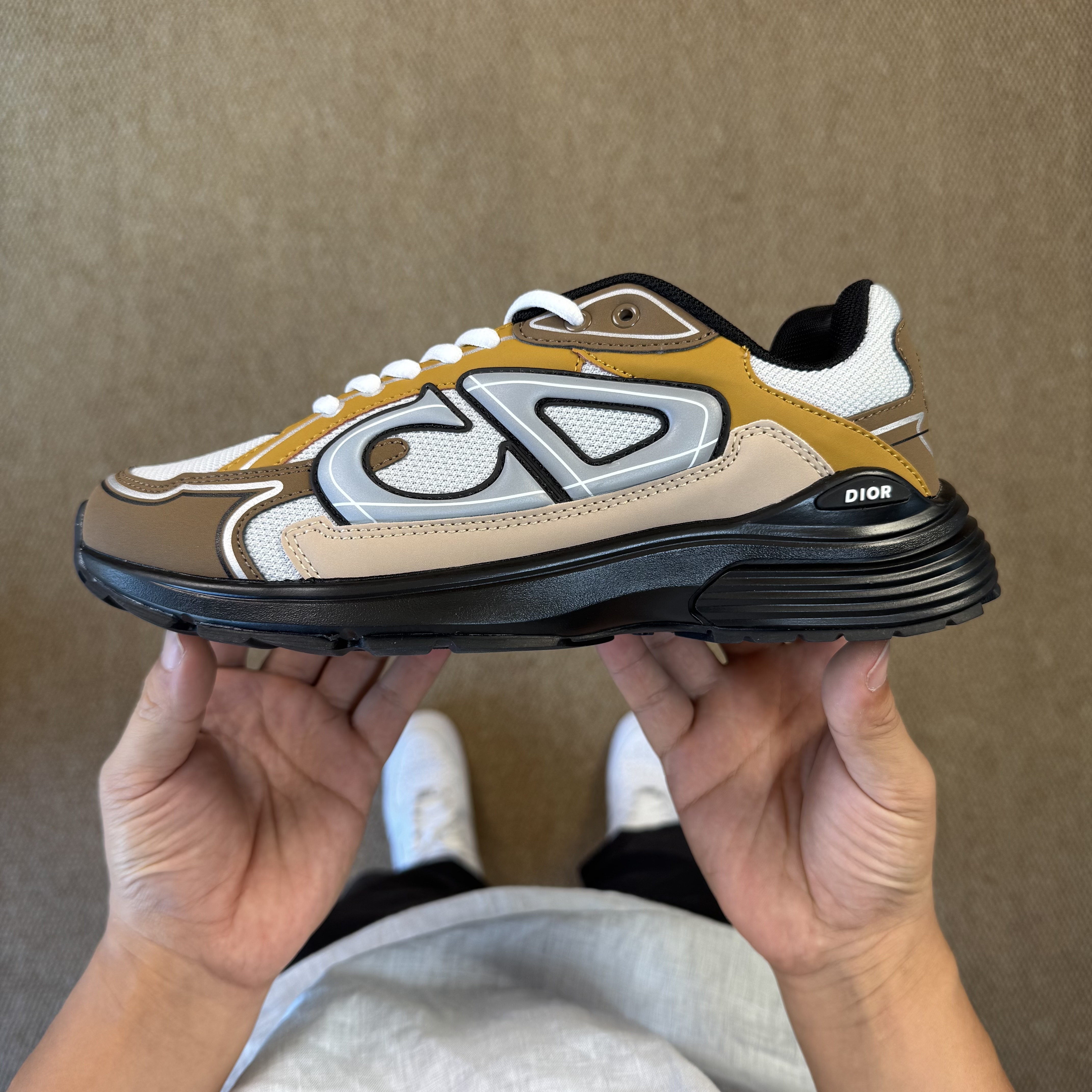 Dior B30 "Brown‑Orange Reflective"  3SN279ZRB_H768