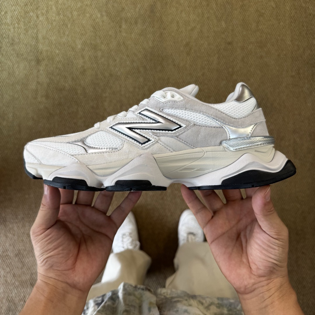 9060 suede gray-silver U9060JRB