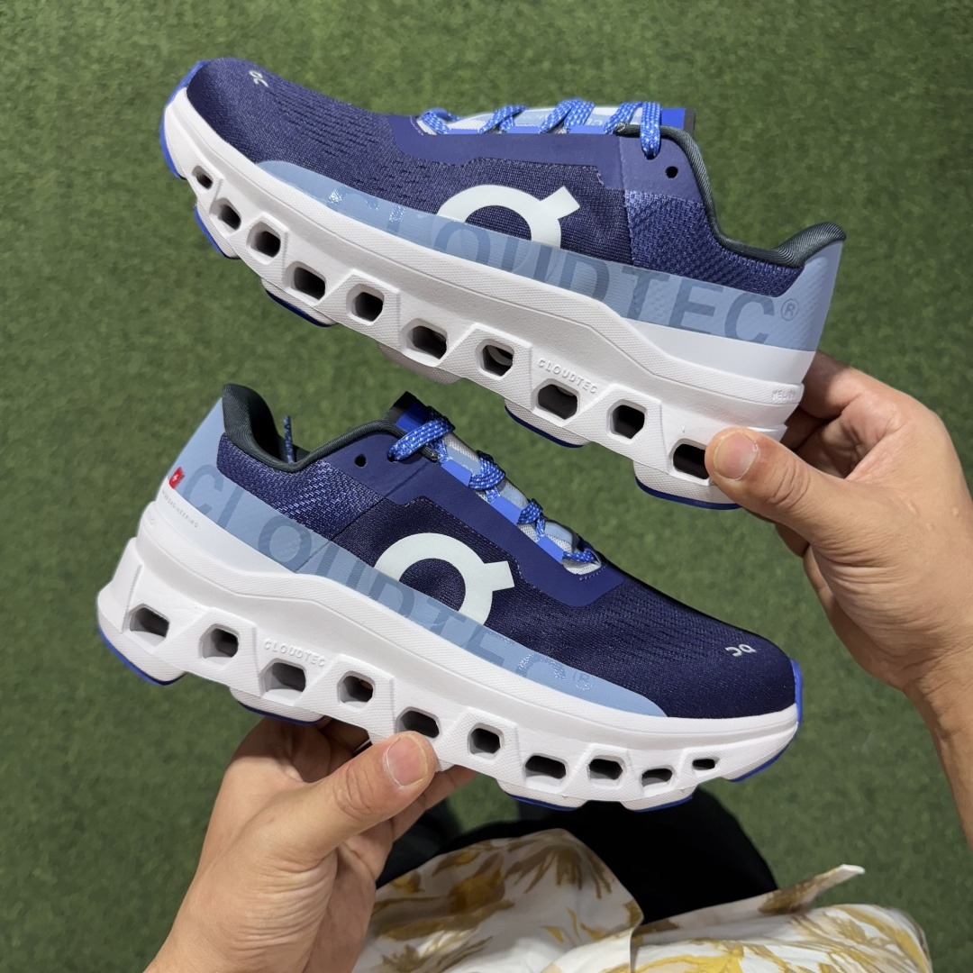 On Cloudmonster 61.99026 Dark Blue White