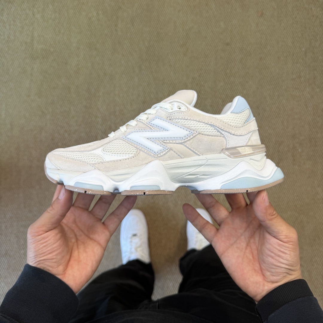 9060 suede gray U9060AUA