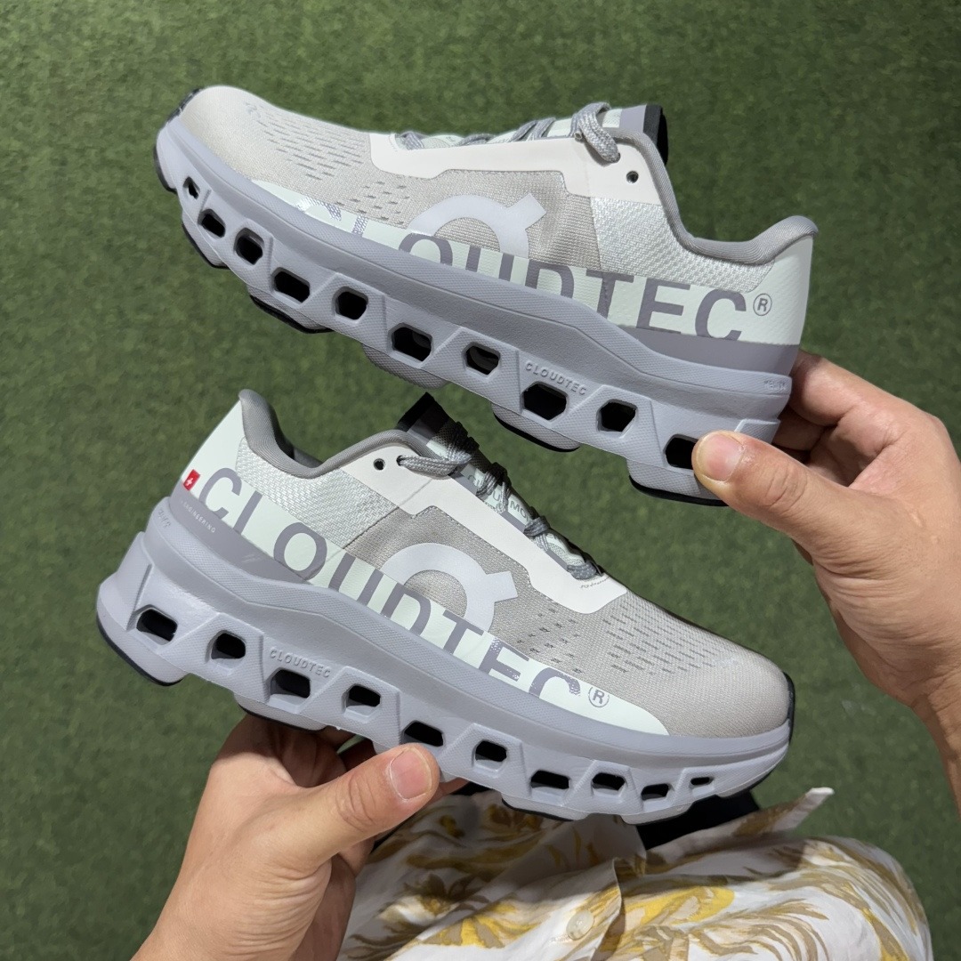 On Cloudmonster 61.97788 ice White