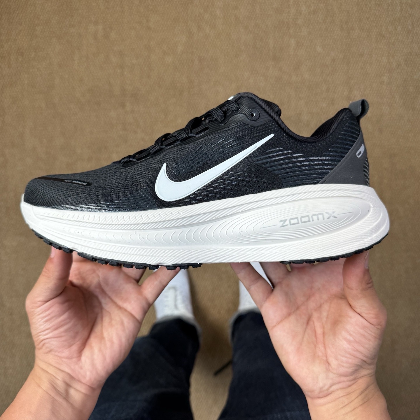 Nike Vomero 18 black HM6803-007