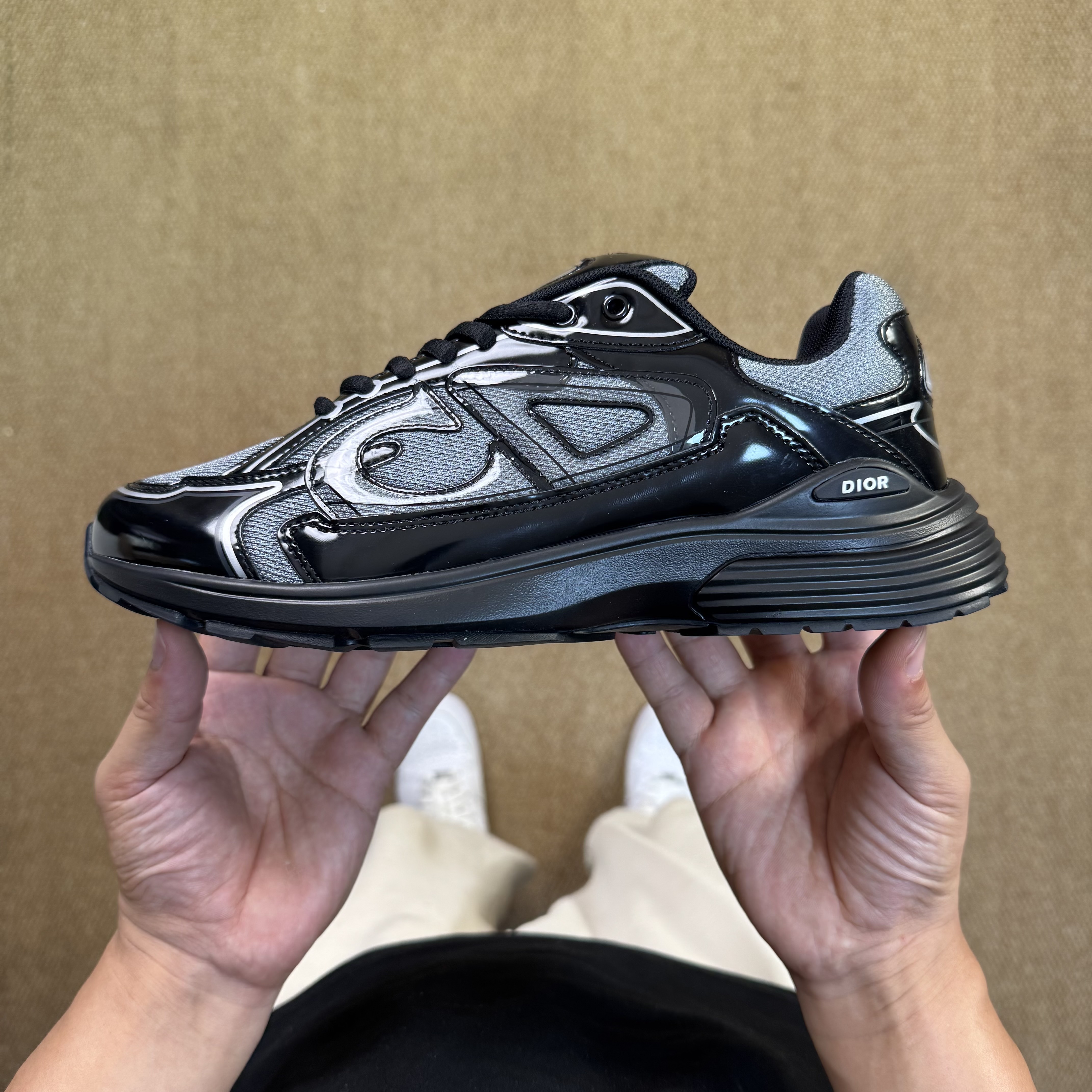 Dior B30 "Glossy Black"  3SN279ZRB_H900
