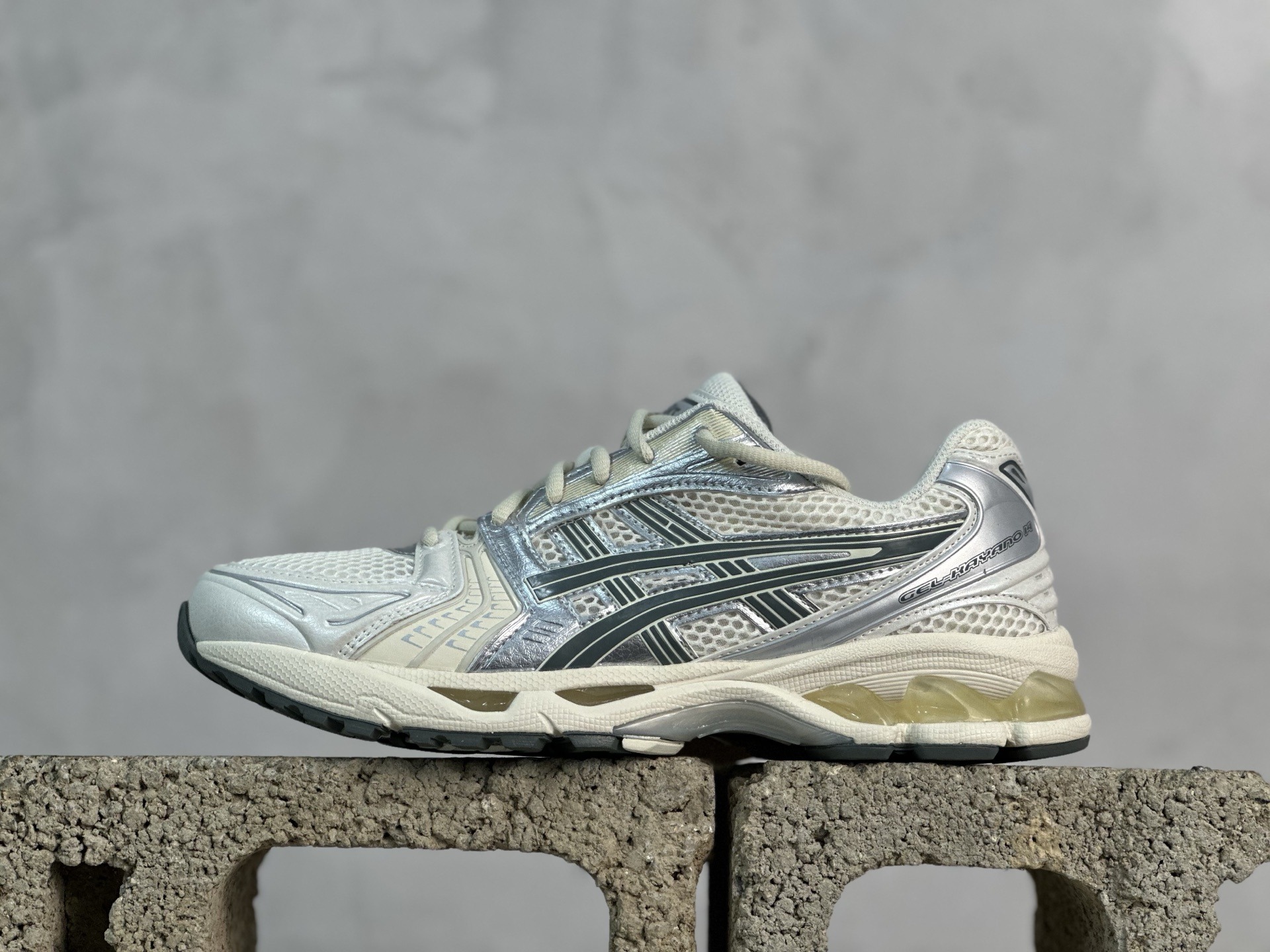 Asics Gel Kayano 14m Silver Aged Jelly Bottom 1203A566-101