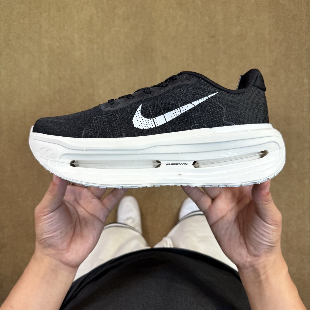 Nike Vomero 19 generation black and white HQ2050-007