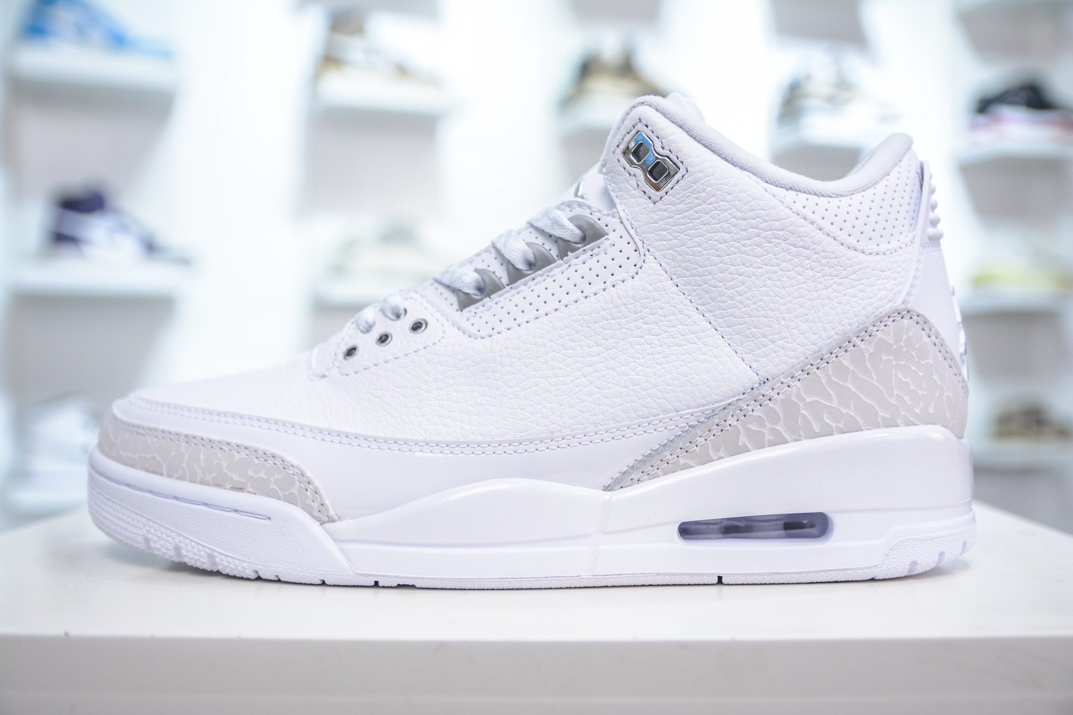 Air Jordan 3 Retro Pure White Burst Pattern 136064-111