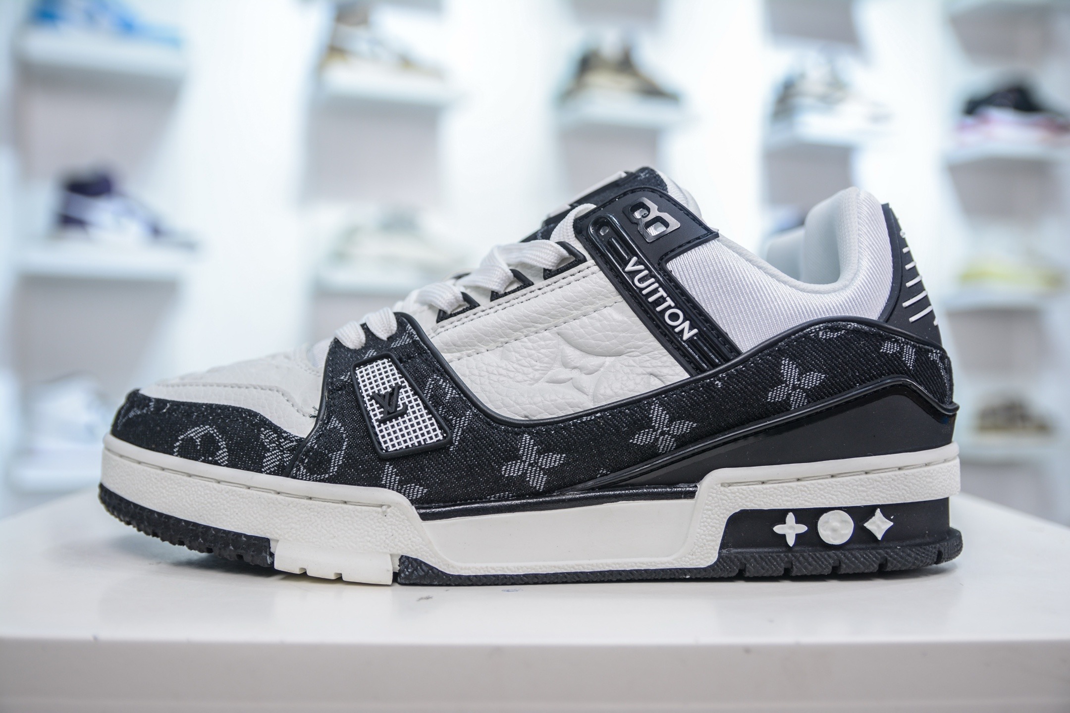 Louis Vuitton Trainer black denim black and white denim 1A9JG6